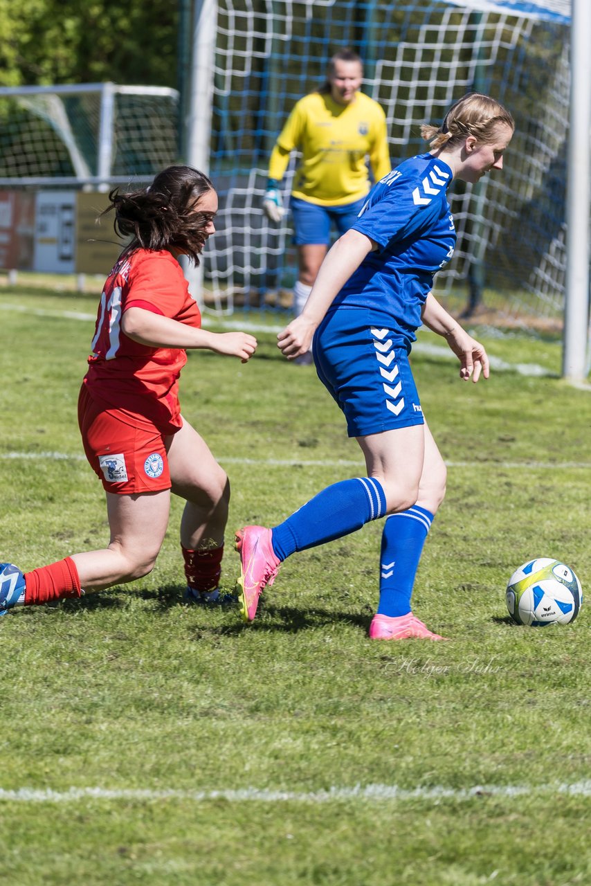 Bild 377 - F TSV Zarpen - Holstein Kiel II : Ergebnis: 2:6